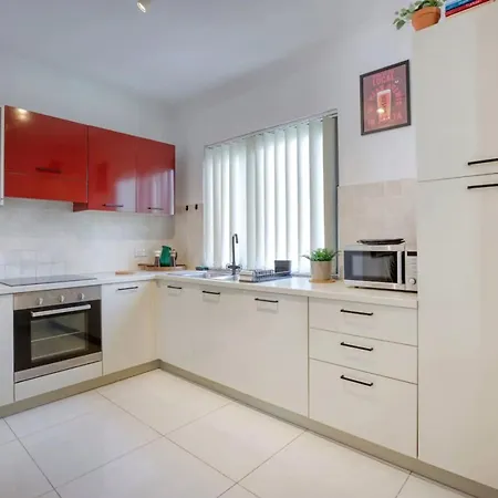 Comfy 1br Near A Stunning Apartmán *