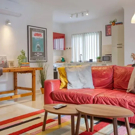 Apartment Comfy 1br Near A Stunning *