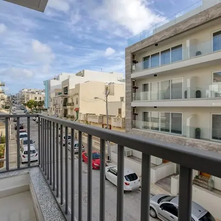 Comfy 1br Near A Stunning Apartment Bahar ic-Caghaq